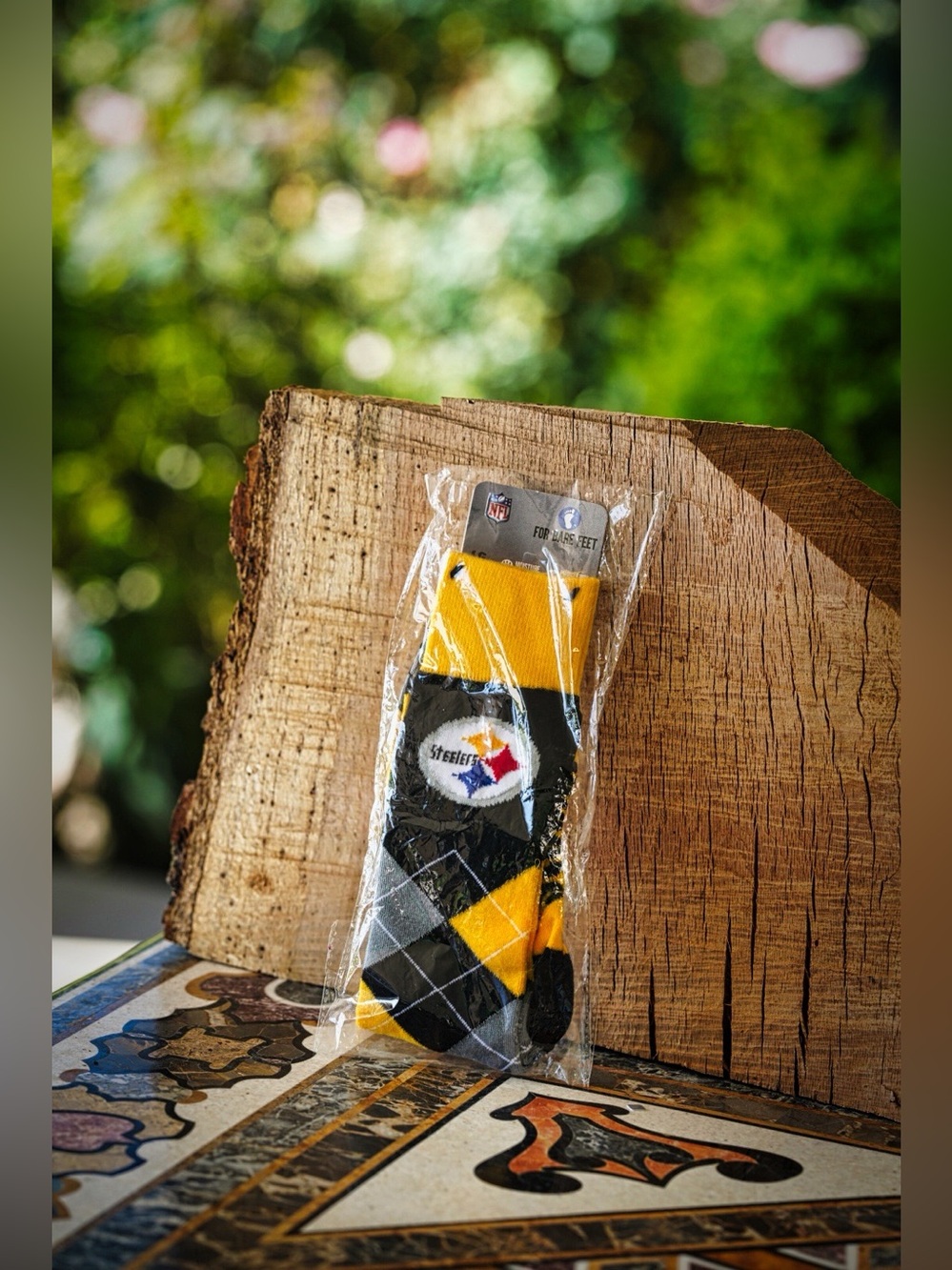 NWT For Bare Feet Pittsburgh Steelers Argyle Crew Socks – Size Large